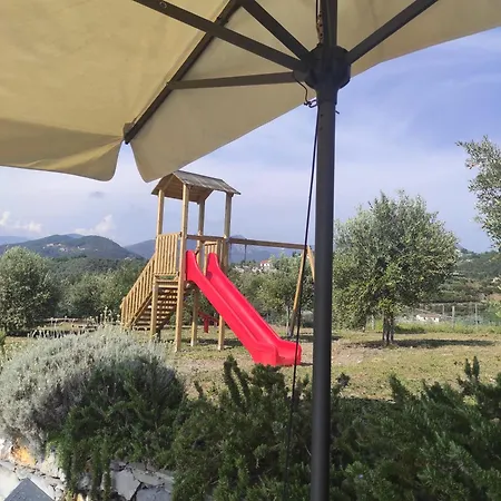 Leccino Con Piscina - Riva Trigoso