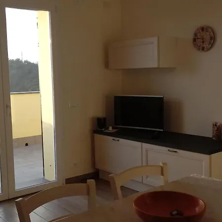 Leccino Con Piscina - Riva Trigoso *